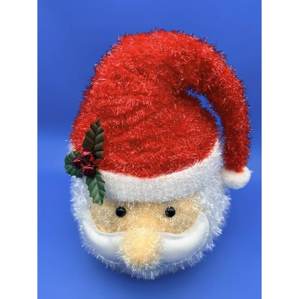 Cracker Barrel add festive